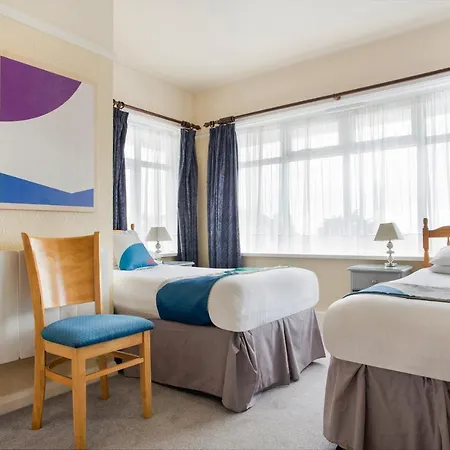 Oyo Godolphin Arms 3* New Quay