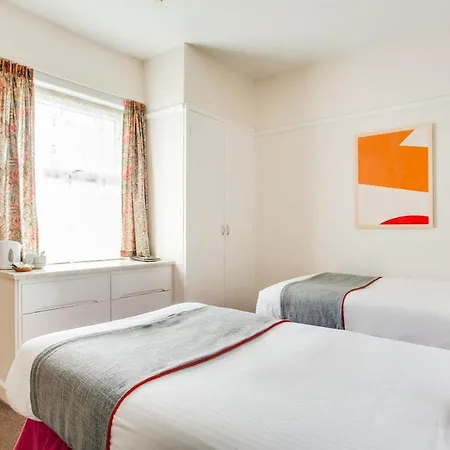 Otel Oyo Godolphin Arms New Quay