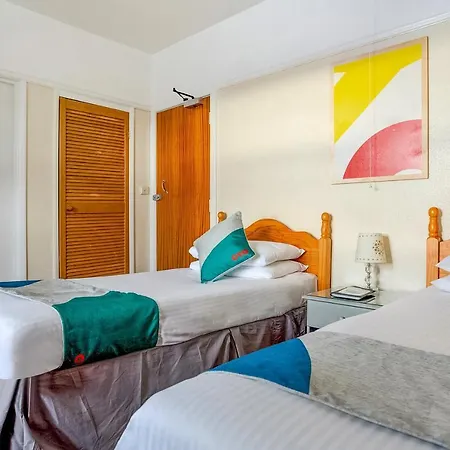 Oyo Godolphin Arms 3* New Quay