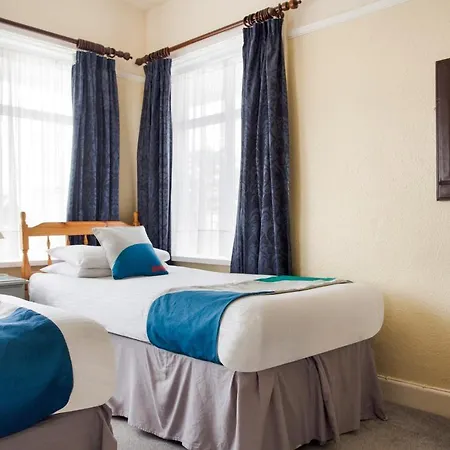 Oyo Godolphin Arms Otel New Quay