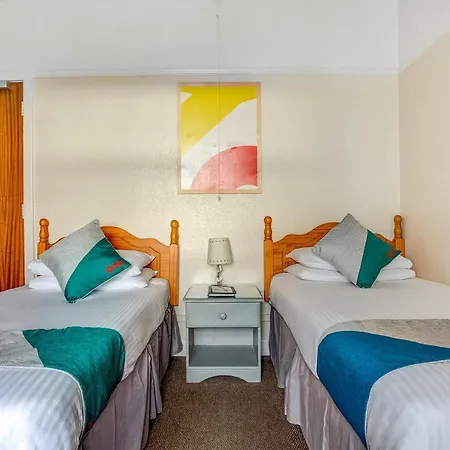 Otel Oyo Godolphin Arms New Quay