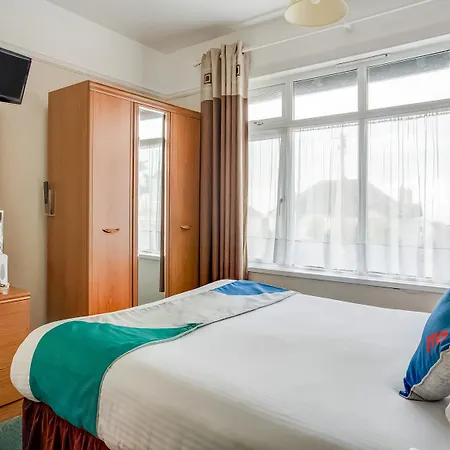 Otel Oyo Godolphin Arms New Quay