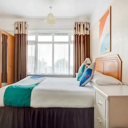 Oyo Godolphin Arms Otel New Quay