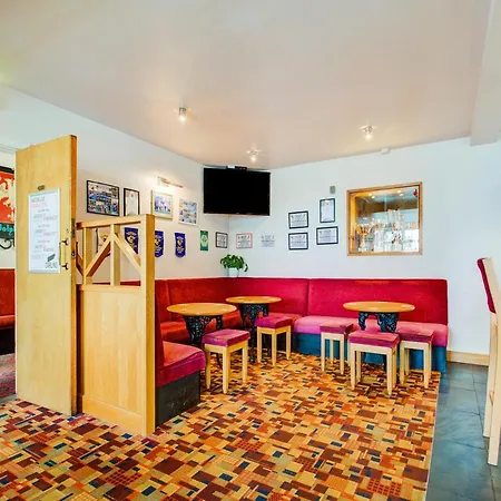Oyo Godolphin Arms New Quay