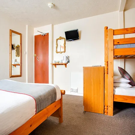Oyo Godolphin Arms 3* New Quay